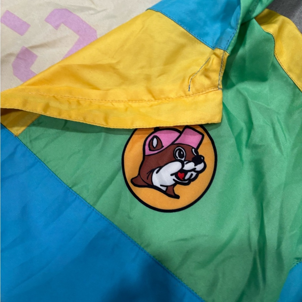 Buc-ee's Beaver Color Block Pastel Windbreaker Size Medium - Picture 5 of 6